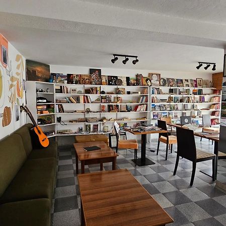 Traveler Hostel Shkoder Ngoại thất bức ảnh