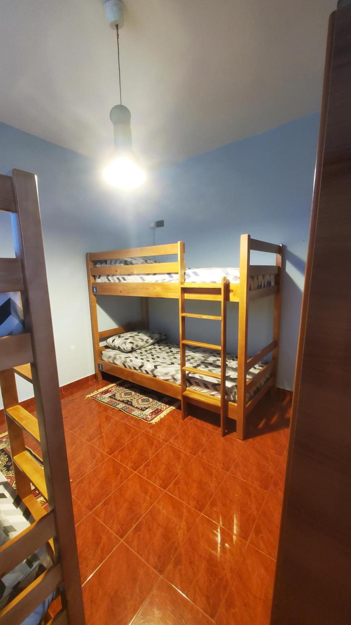 Traveler Hostel Shkoder Phòng bức ảnh