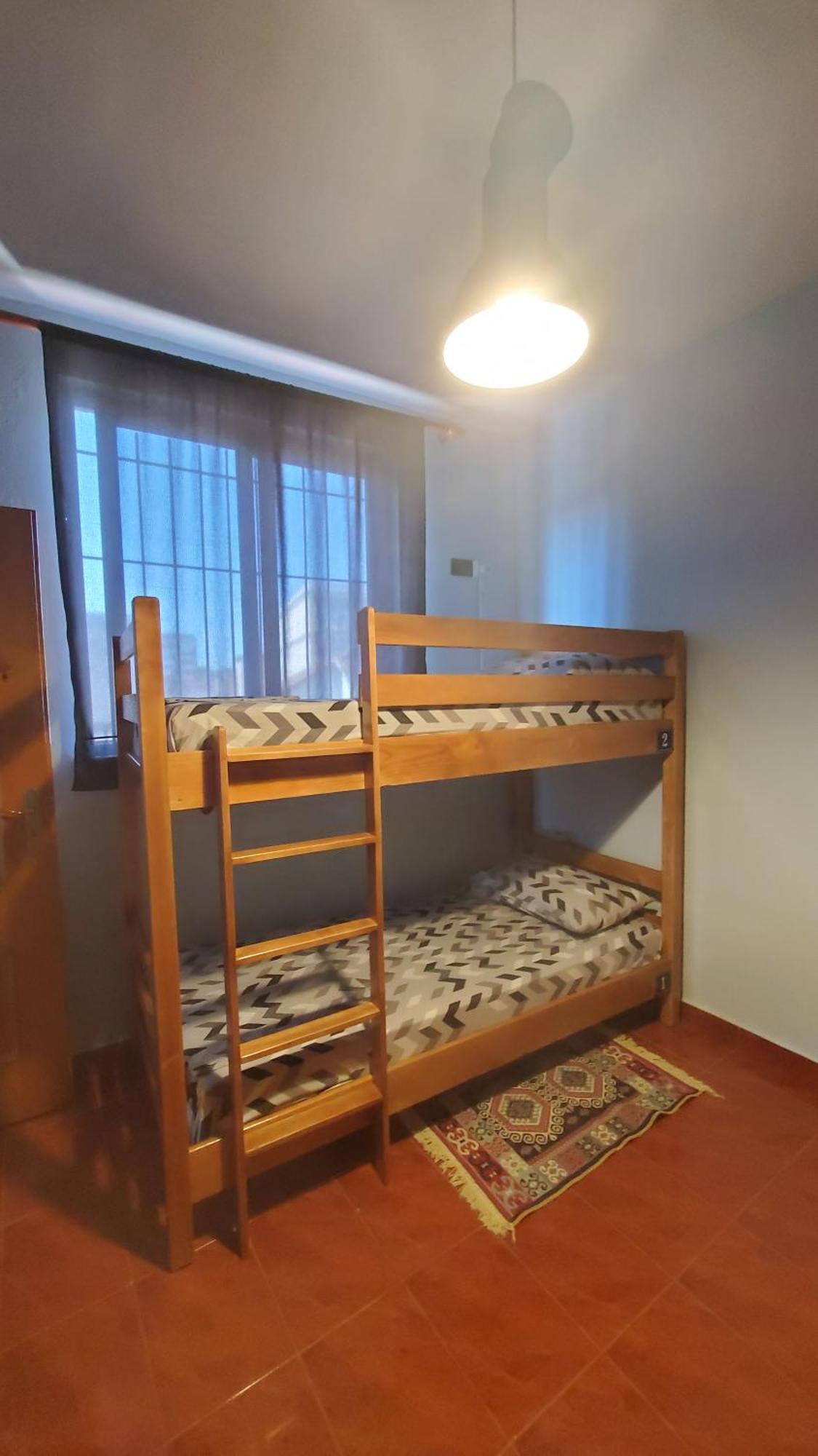 Traveler Hostel Shkoder Phòng bức ảnh