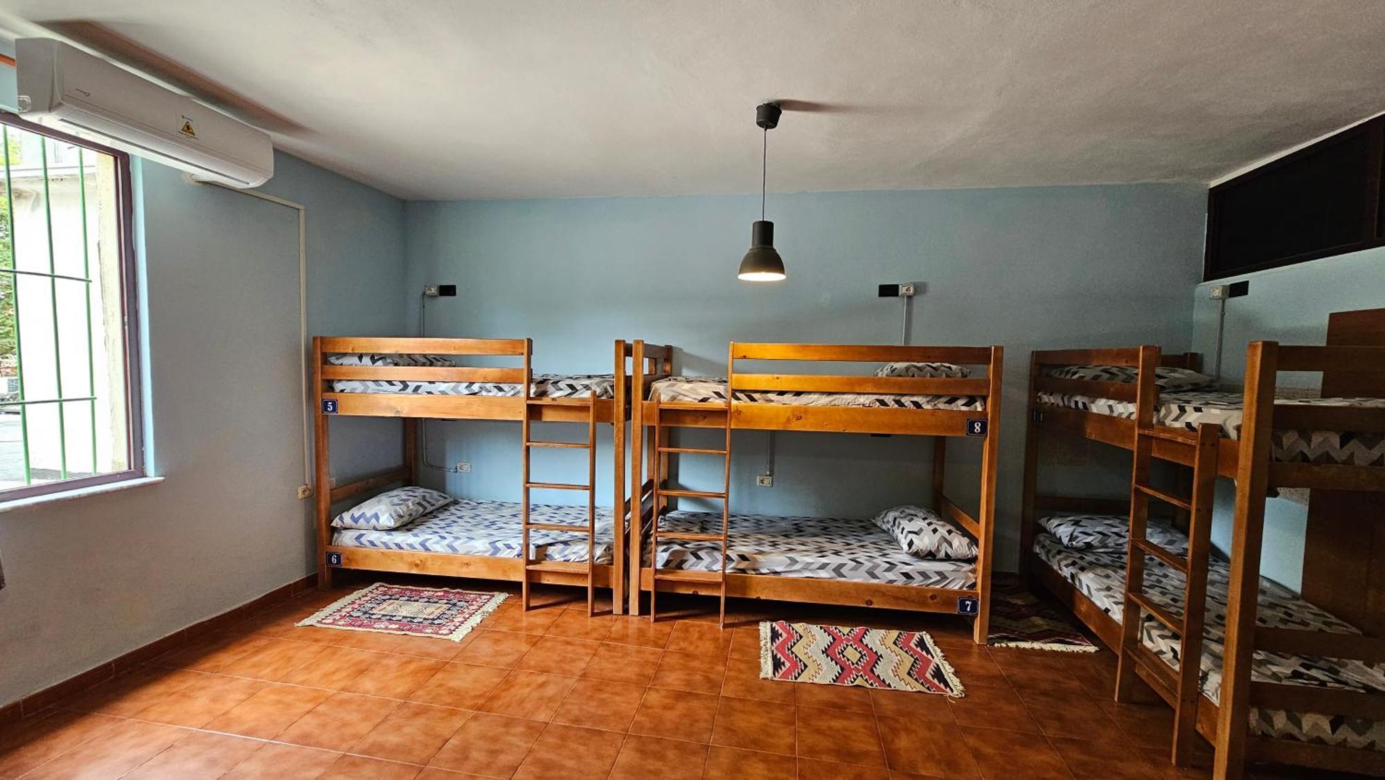Traveler Hostel Shkoder Ngoại thất bức ảnh